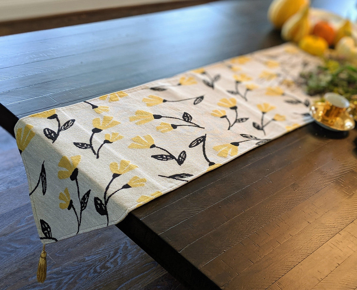 DaDa Bedding Yellow Fleur Floral Garden Woven Tapestry Dining Table Runner (18112)