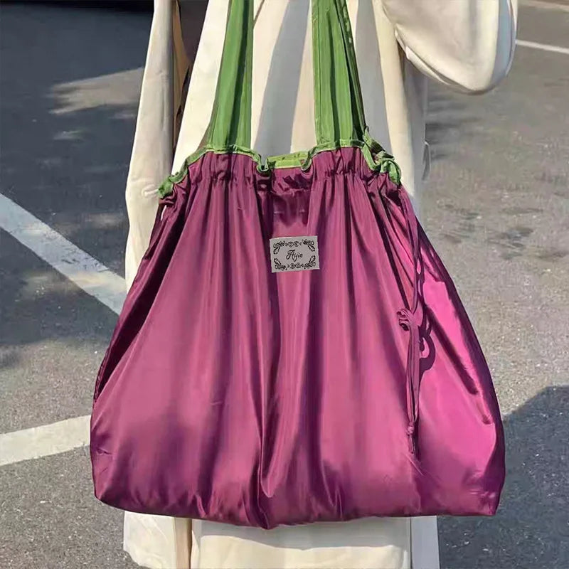 1pcs Drawstring Shopping Bag, Foldable Large Capacity Fashionable Shoulder Bag, Foldable and Easy to Carry Bag Hand in Hand