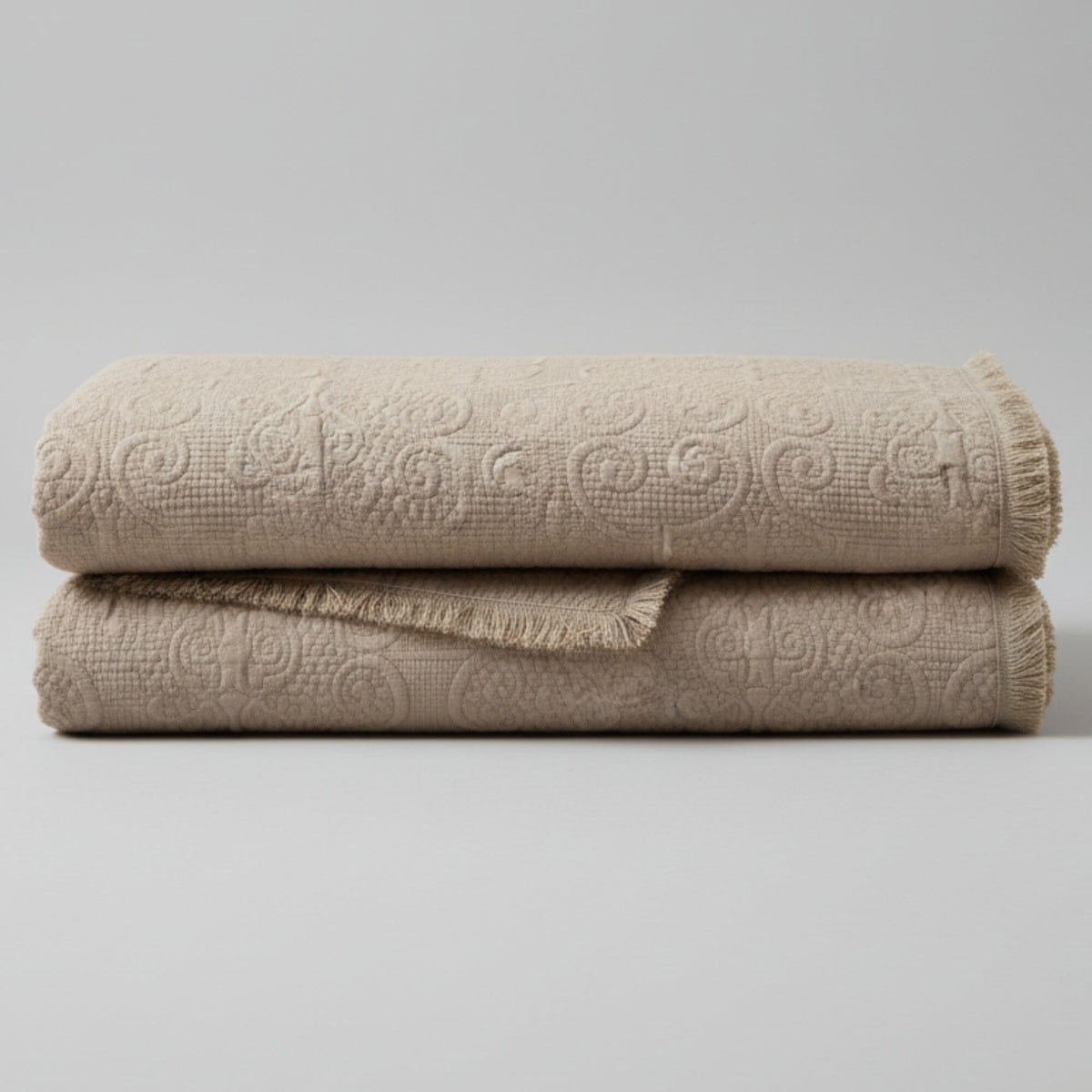 DaDa Bedding Elegant Fringed Cotton Quilted Throw Blanket - Luxurious Solid Soft Paisley Pattern, Cozy Lightweight Lap Throw, Perfect for Couch or Bed, Neutral Sandy Taupe Tan Beige, 50x60 Inches
