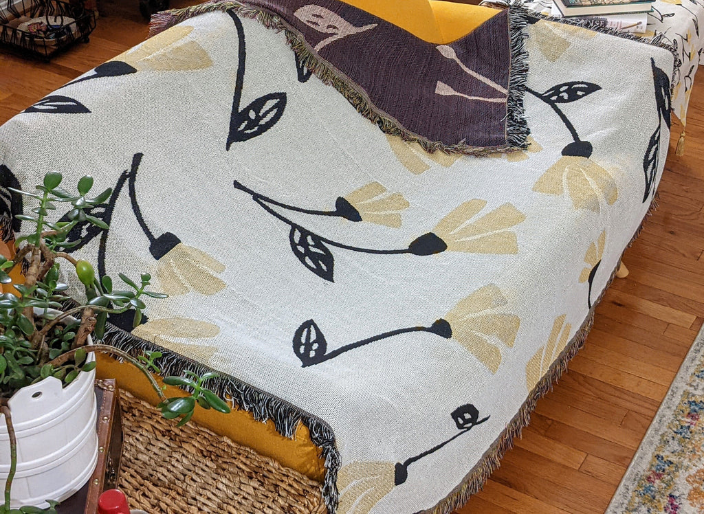 DaDa Bedding Yellow Fleur Botanical Sunshine Golden Floral Woven Tapestry Throw Blanket - 50” x 60” (18112)