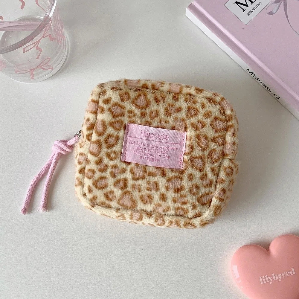 New Leopard Print Makeup Pouch Large Capacity Cosmetic Bag Multipurpose Sanitary Pads Bag