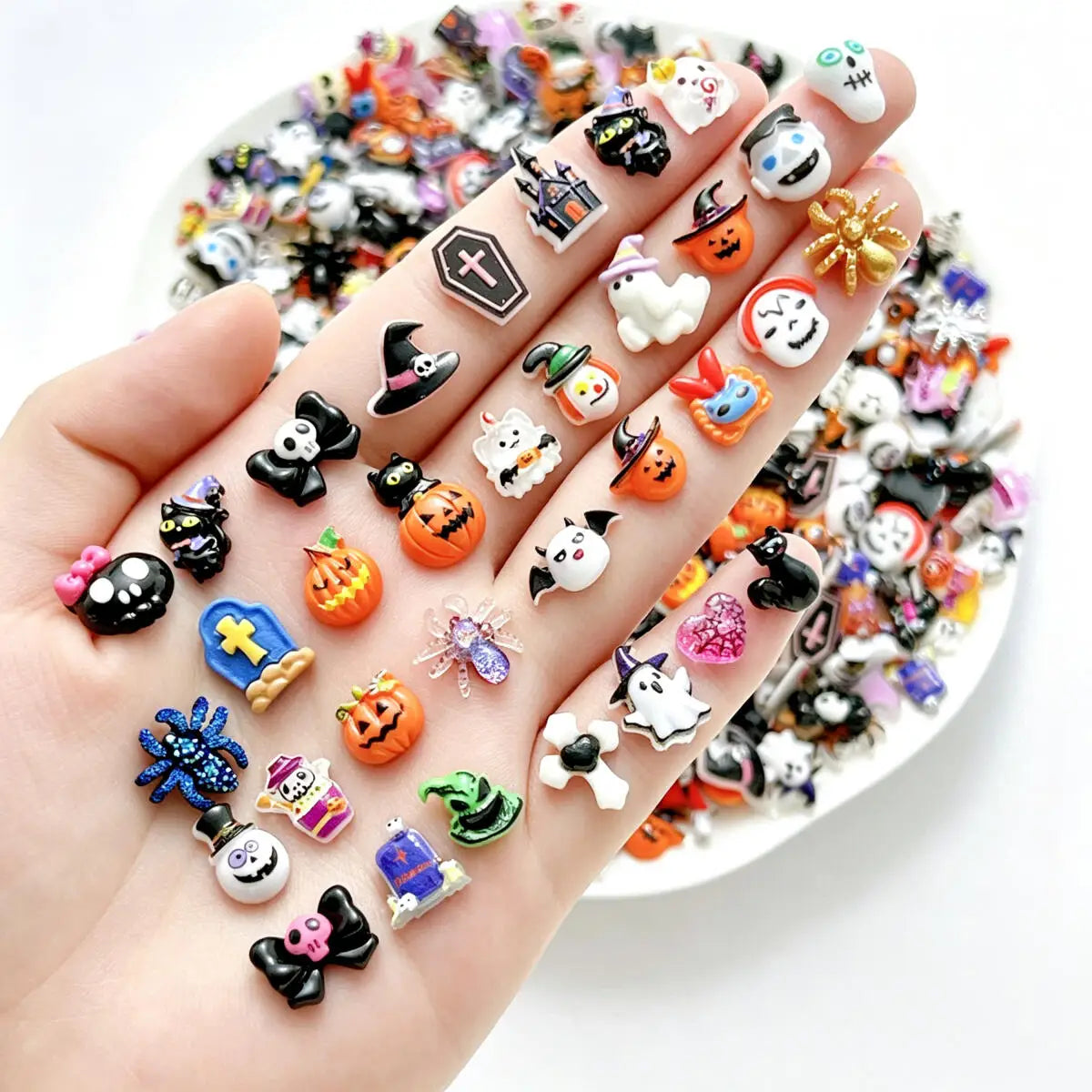 3D Simulated Creative Halloween Series Resin Nail Art Decorations Random Mixed Ghost Pumpkin Tombstone Cat Nail Charms DIY Nails