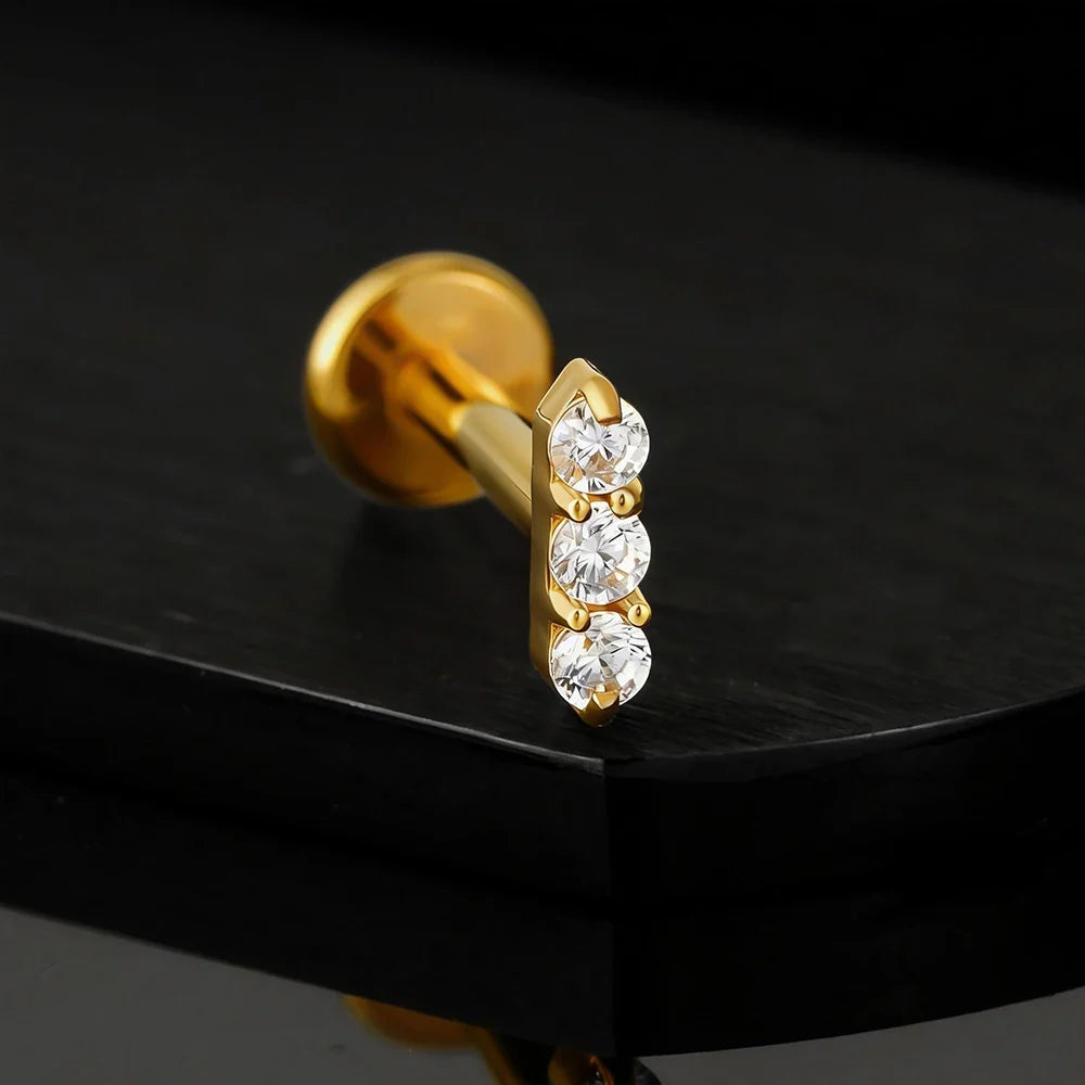 Right Grand ASTM F136 Titanium Tiny Triple CZ Bar Labret Lip 16G Flat Back Cartilage Helix Tragus Nose Stud Piercing Jewelry