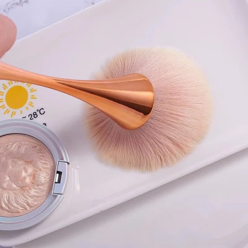 Ultra-Soft Rose Gold Makeup Brush Blush Brush,Professional Tool Fluffy Loose Powder Brush Manicure Dusting Brush