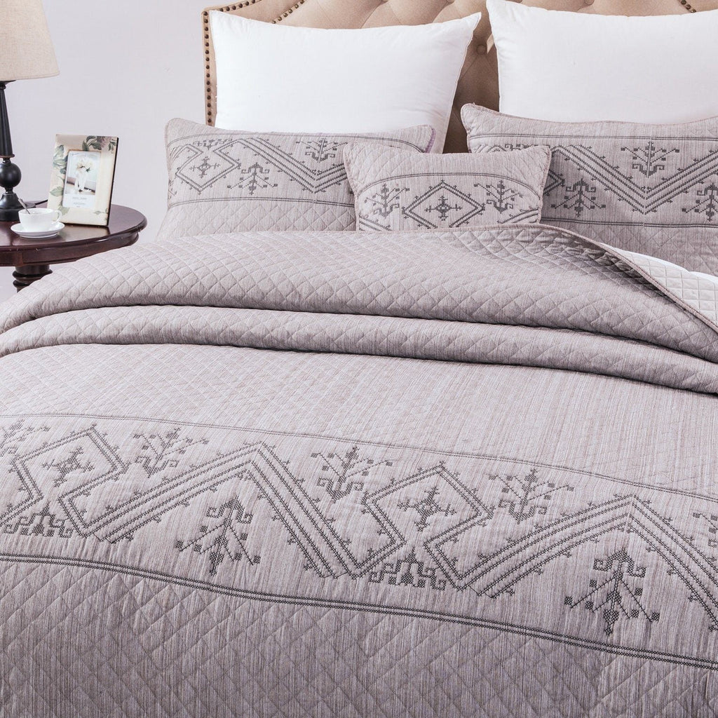 DaDa Bedding Whimsical Lavender Grey Cottage Soft Quilted Coverlet Bedspread Set - Twin (JHW866)