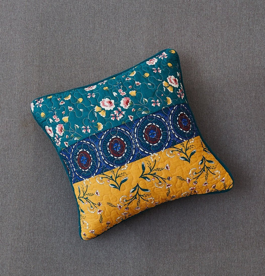 DaDa Bedding Set of 2 Bohemian Patchwork WildFlowers Floral Gardenia Throw Pillow Covers, 18" x 18" (JHW886)