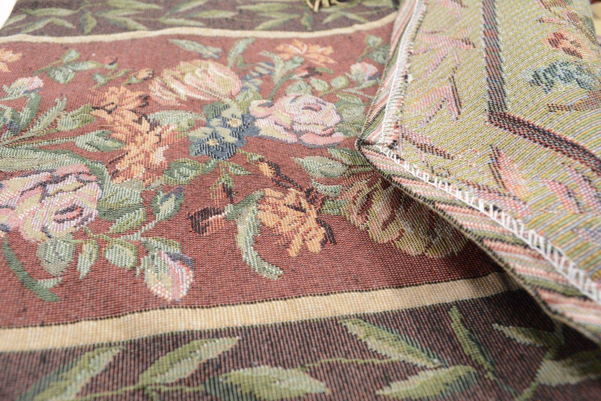 DaDa Bedding Romantic Floral Field of Roses Burgundy Red Tapestry Table Runner (5594)