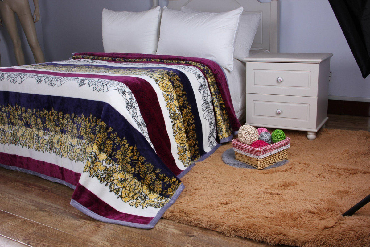 DaDa Bedding Botanical Floral Striped Carnations Mink Flannel Fleece Throw Blanket (XY9829)
