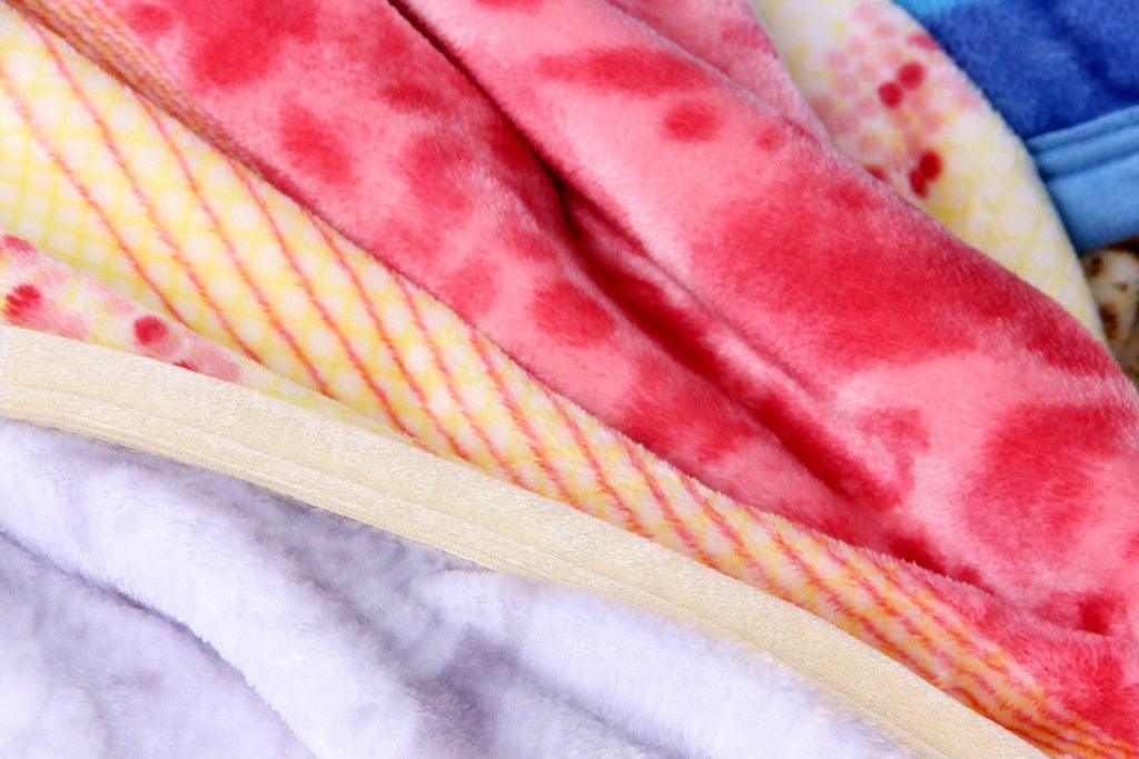 DaDa Bedding Seashore Sunny Yellow Lavender Floral Flannel Mink Fleece Throw Blanket (XY9901)
